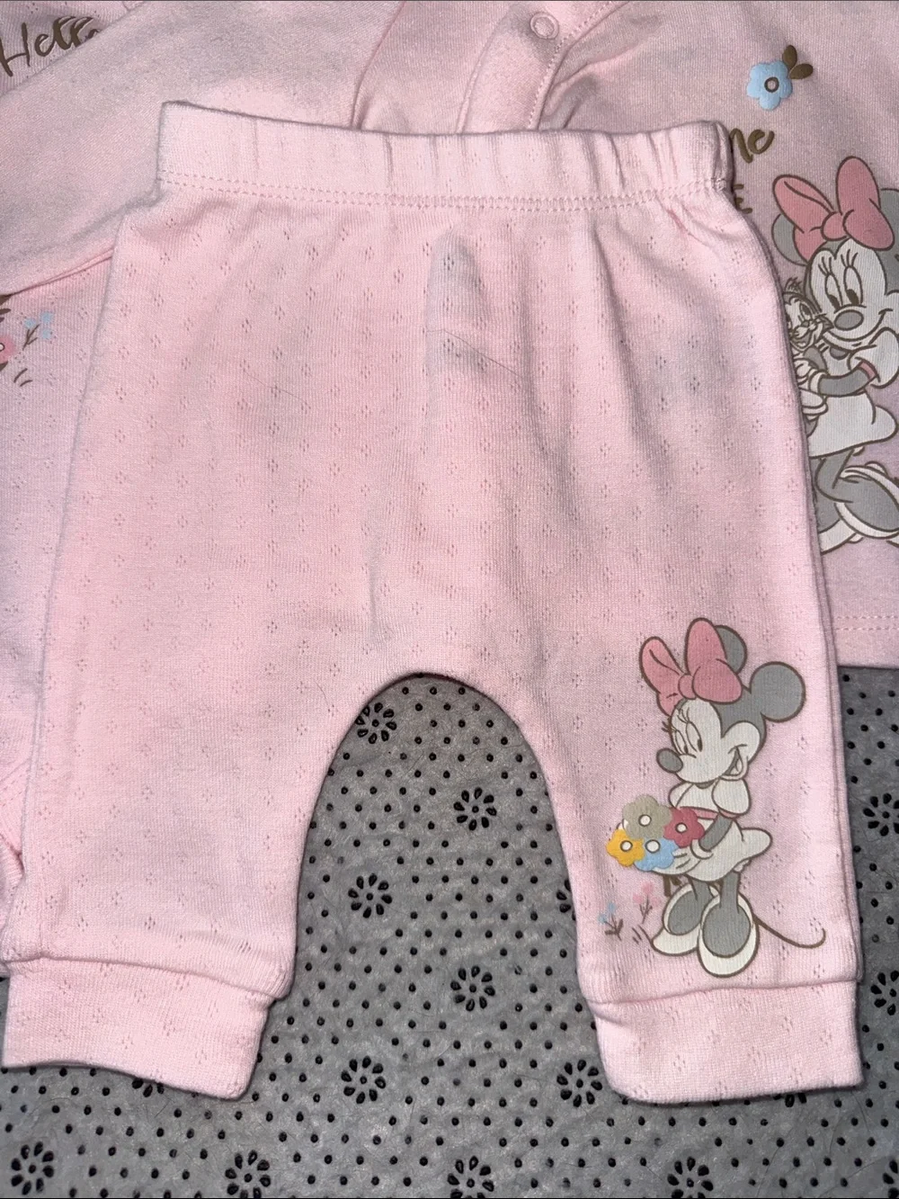 🛍 The CUTEST LITTLE MINNIE MOUSE 4 PIECE GIRLS OUTFIT SIZE NEWBORN 🛍